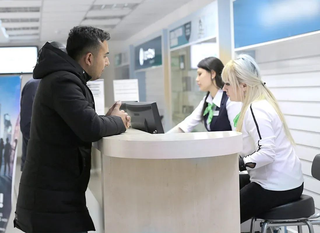 От покупки SIM-карты до оплаты ЖКХ: пять причин зайти в салон связи От покупки SIM-карты до оплаты ЖКХ: пять причин зайти в салон связи