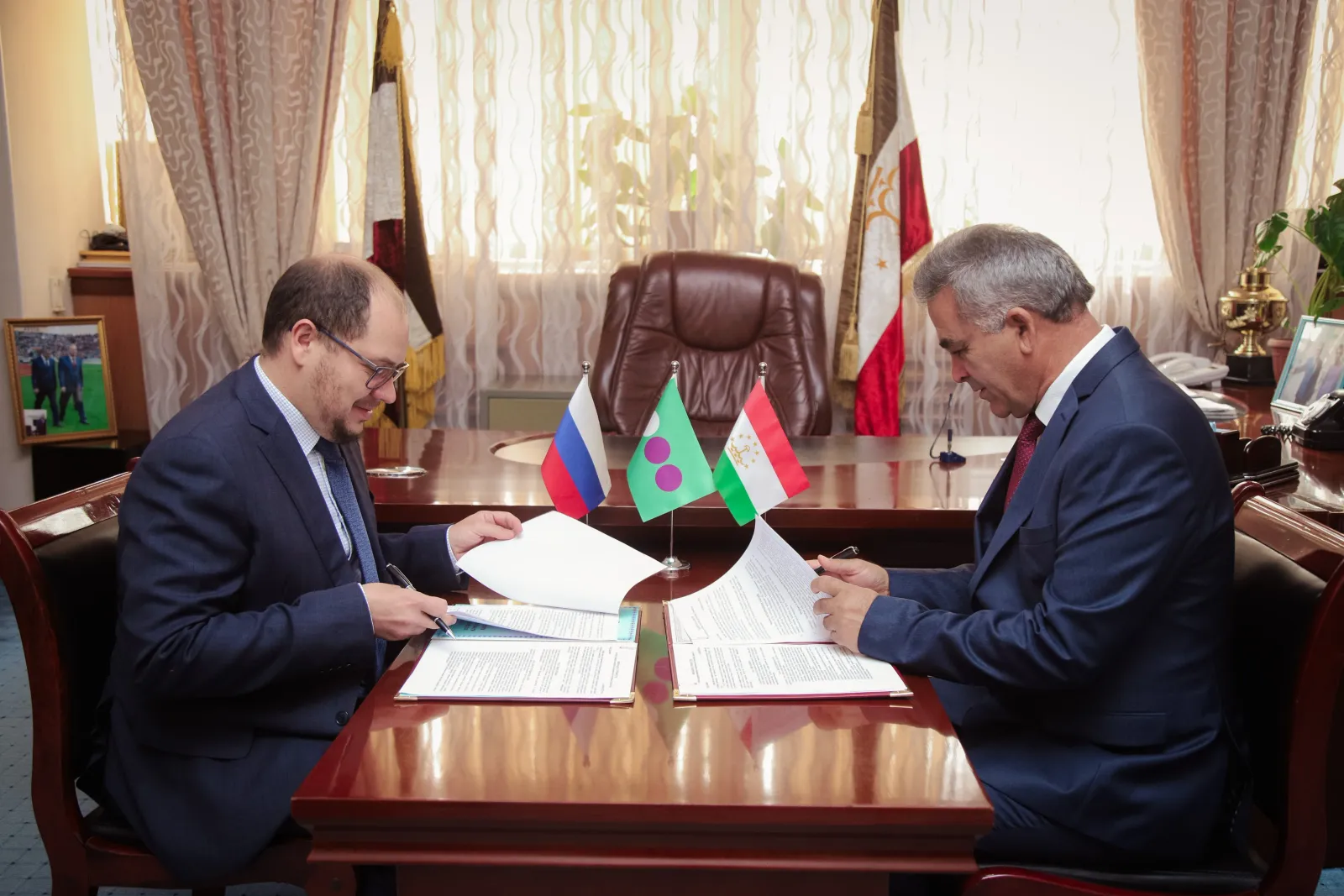 МегаФон Таджикистан и Служба связи РТ будут совместно создавать в стране электронное правительство МегаФон Таджикистан и Служба связи РТ будут совместно создавать в стране электронное правительство